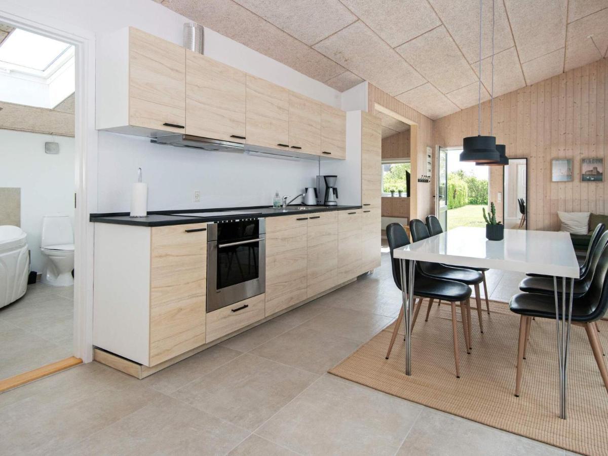 6 Person Holiday Home In Bjert Sønder Bjert Esterno foto